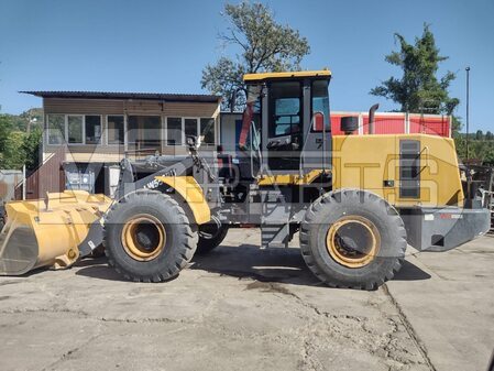 Сервисная инспекция фронтального погрузчика XCMG LW550RU - 3